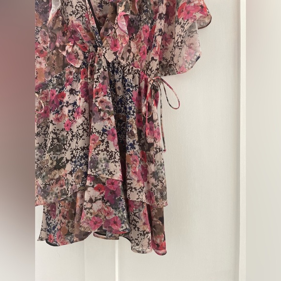 ZARA Floral Printed V-Neck Ruffle Detail Flutter Sleeve Tie Mini Dress Size S - Picture 8 of 13